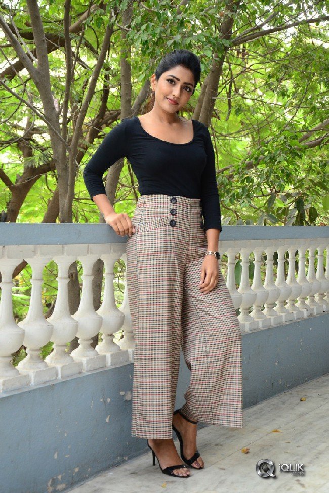 Eesha-Rebba-New-Photos